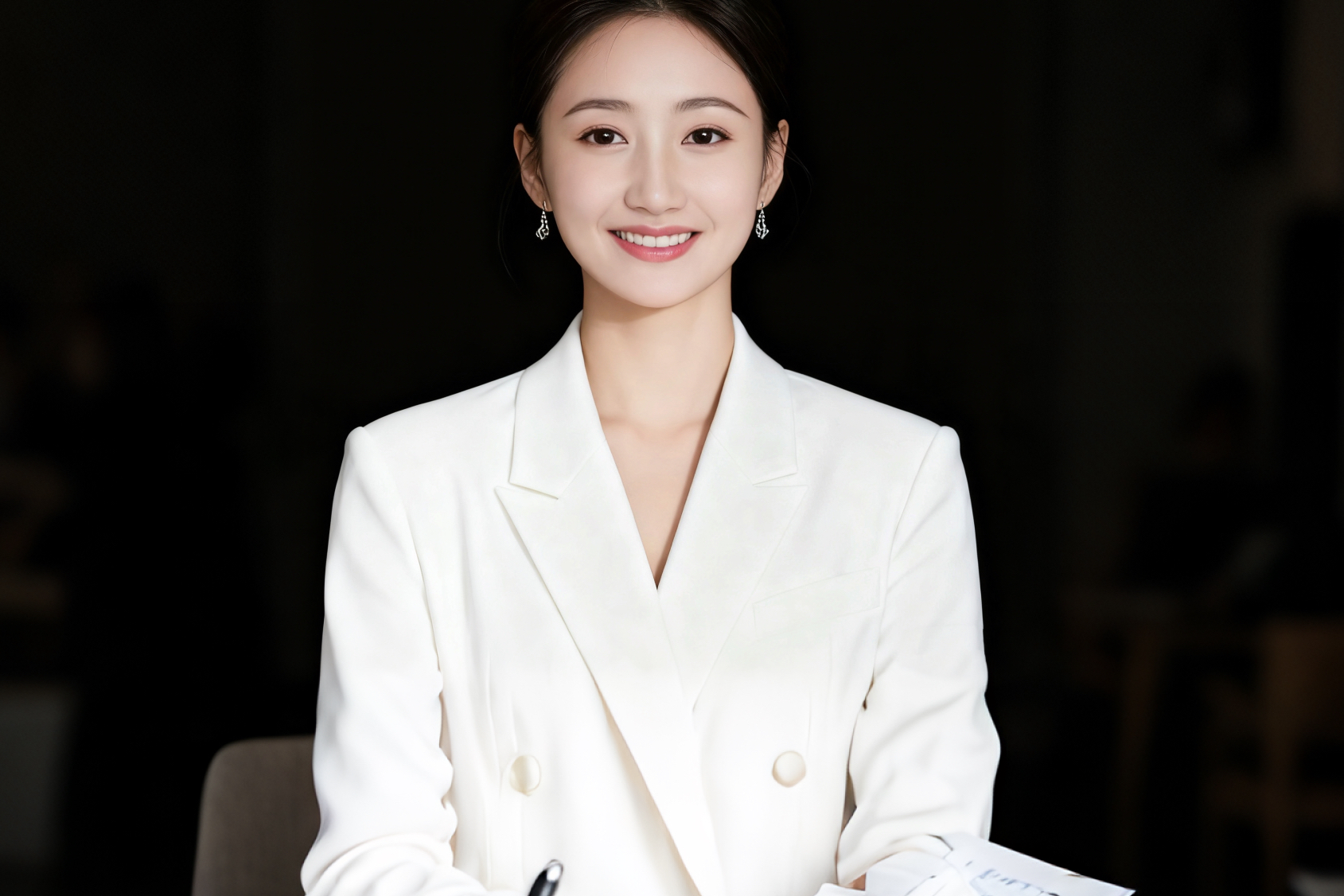 币圈丽盈：11.17比特币空头主导能否跌破94000！多空如何选？最新行情分析及操作建议解析