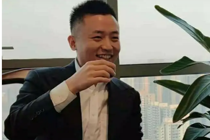 11.16张历辉：以太坊日图3000关口双线支撑有效还是假反弹？今日以太坊（ETH）最新行情分析及操作建议！