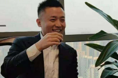 12.1 Zhang Lihui: Ethereum has been struggling to break through the upper line on the daily chart; is there hope for a breakthrough? Today's latest market analysis and trading suggestions for Ethereum (ETH)!