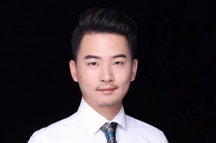 Mr. Coin in the Crypto Circle: 12.1 Bitcoin (BTC) and Ethereum (ETH) latest market analysis for today, including operational reference ideas.