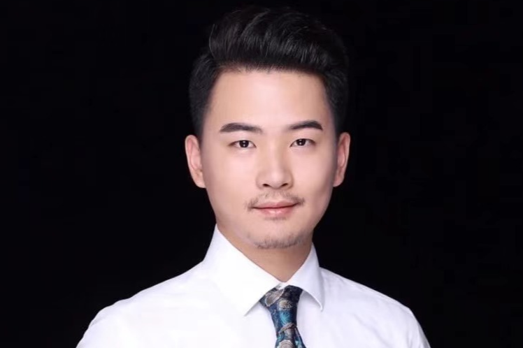 Mr. Coin in the Crypto Circle 12.4: Bitcoin (BTC) and Ethereum (ETH) today's latest market analysis reference, including operational reference ideas.