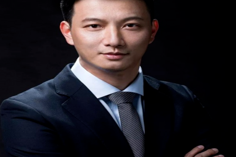 Crypto Circle Academician: The Ethereum triangle will reach its conclusion on 12.21! A direction must emerge tonight! How will you choose? Latest market analysis and short-term strategy reference.