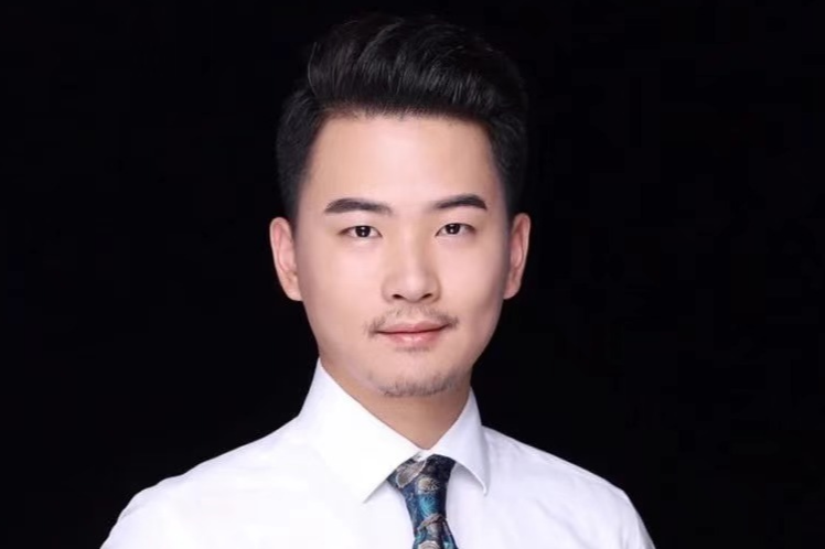 Mr. Coin in the crypto circle: On December 23, Bitcoin faced pressure around the 90,000 line multiple times, and both bulls and bears are once again at a crossroads. Here is the latest market analysis for Bitcoin today, along with reference ideas for Ethereum operations.